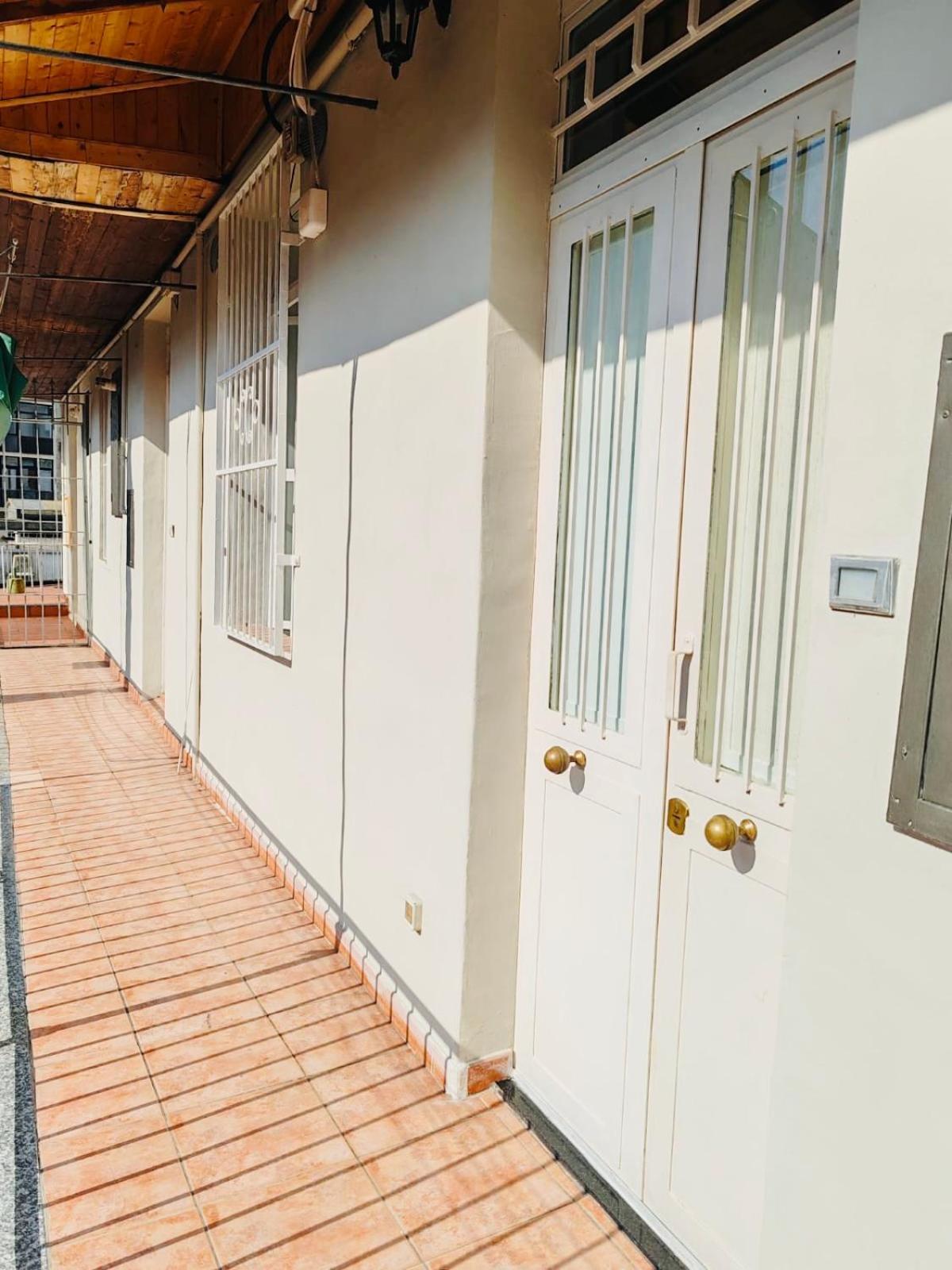 Casetta Nel Cortile Турин Экстерьер фото