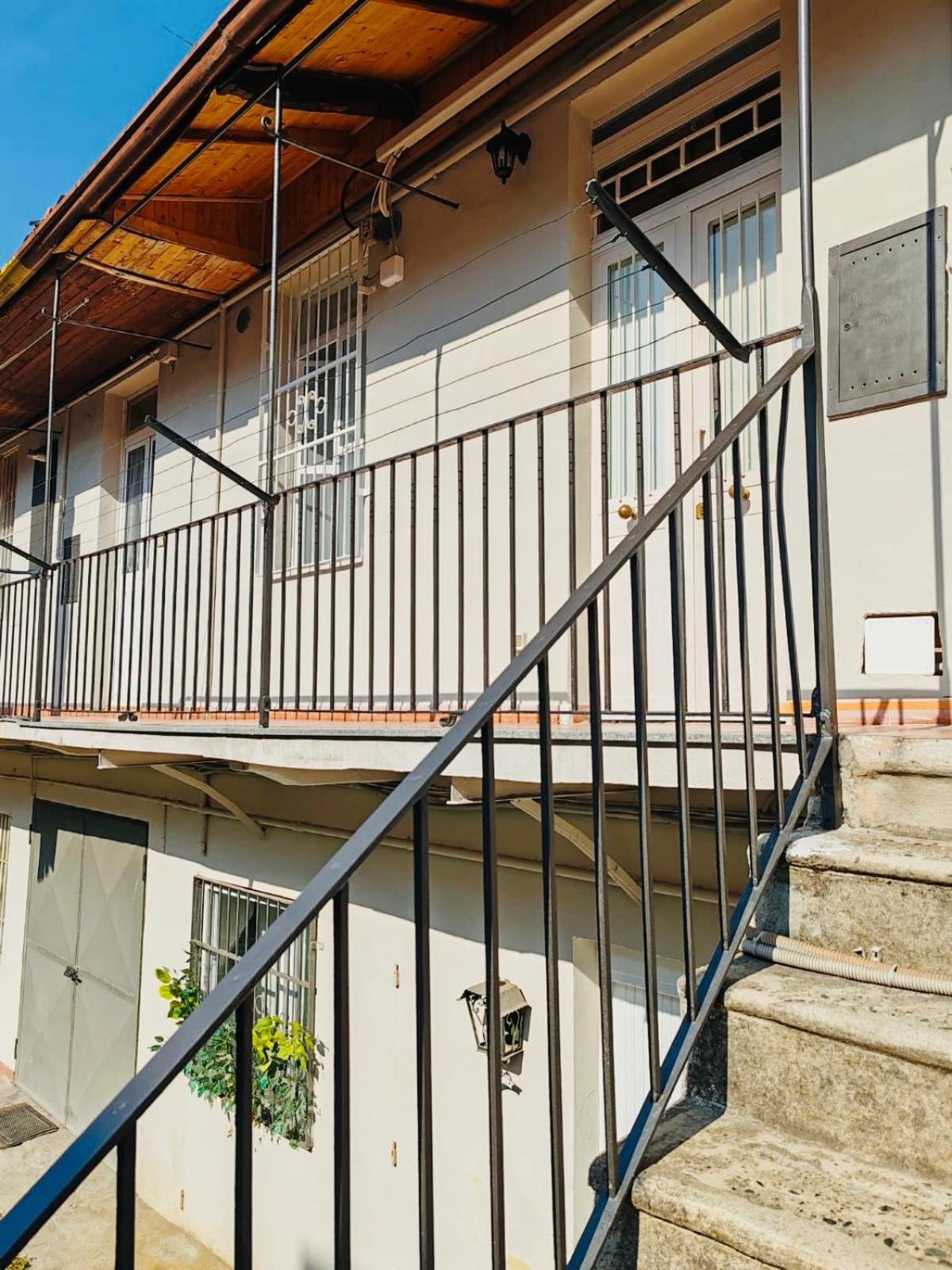 Casetta Nel Cortile Турин Экстерьер фото